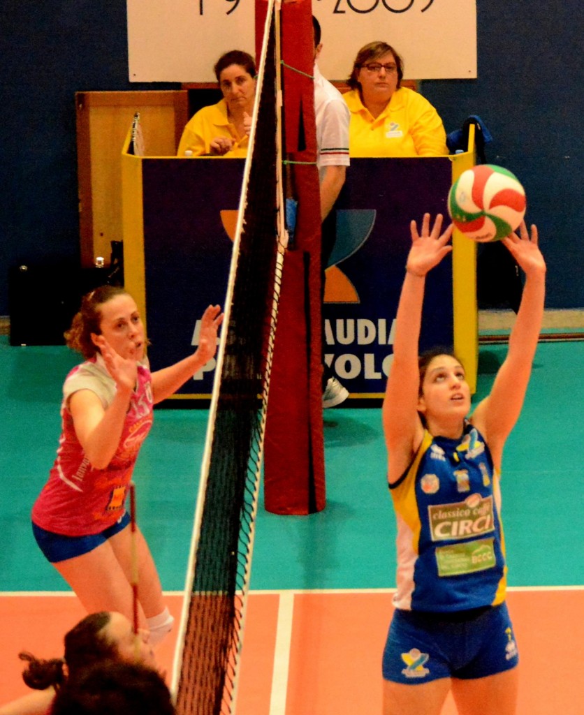 martina_vaccarella_palleggio_Sabaudia_Volley Terracina_0_3_foto Bennani