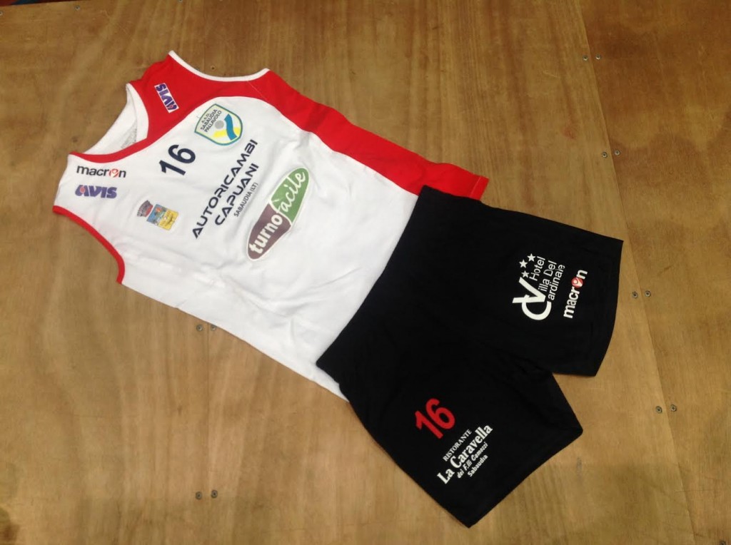 2A_sabaudia_pallavolo_new_kit_2014_2015