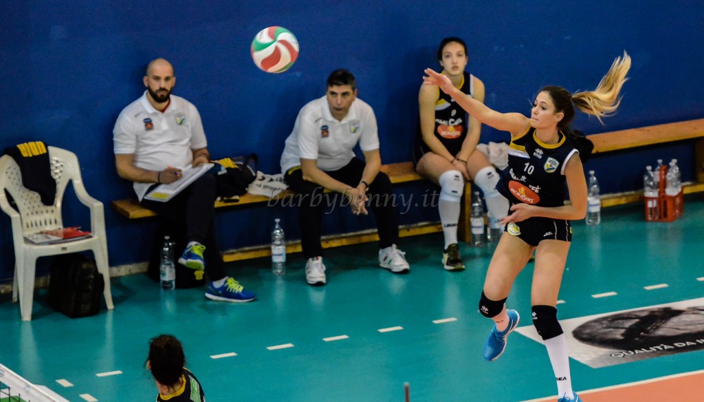 Chiara_Capponi_attacco_Real Caffè_Sabaudia_Polisportiva Cisterna '88_3_1_foto Bennani
