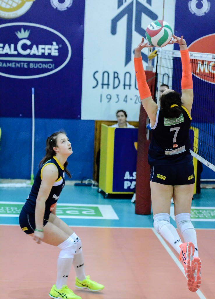 Martina_Vaccarella_palleggio_Real Caffè_Sabaudia_Pallavolo Teatina_Chieti_3_2_foto Bennani
