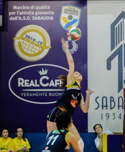 Lisa_Battaglini_attacco_Real Caffè_Sabaudia_Pallavolo Teatina_Chieti_3_2_foto Bennani